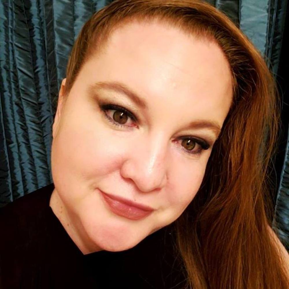 Meet your Posher, Chrystal